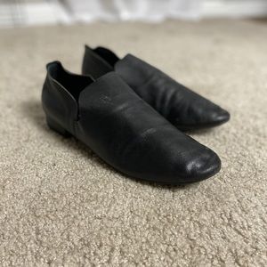 Kelsi Dagger Clara Black Leather Flat Slip-On 8.5